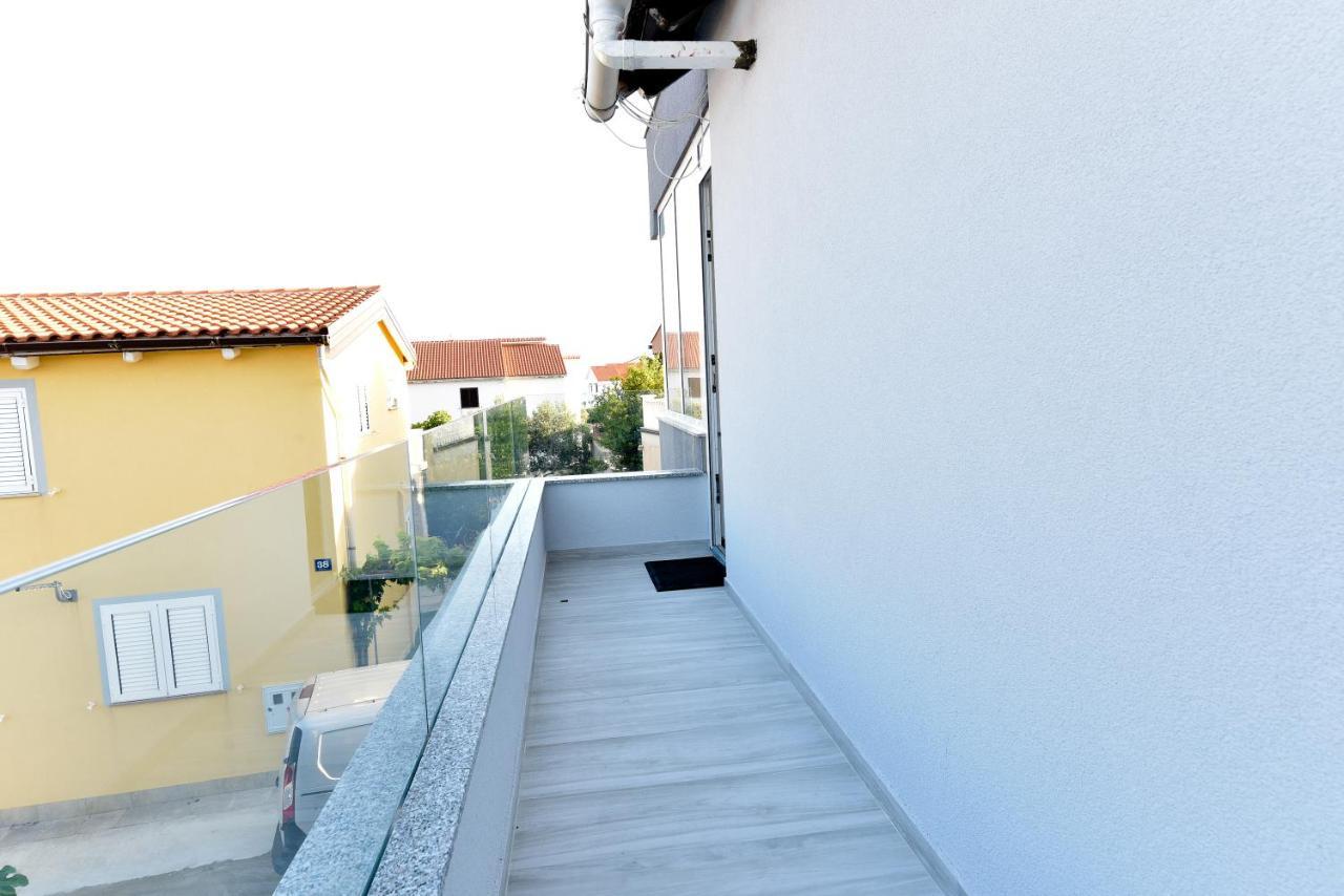 Sun Apartment