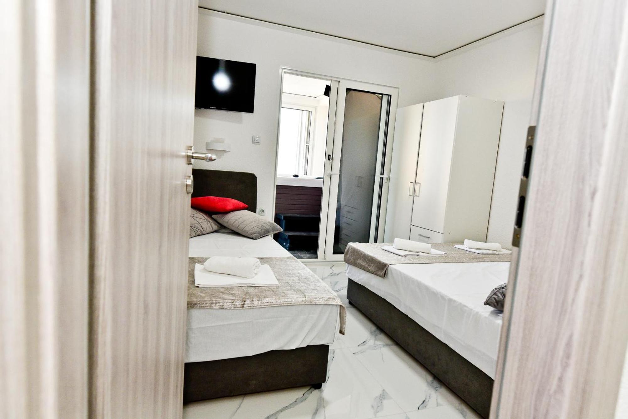 Sun Apartment Vir